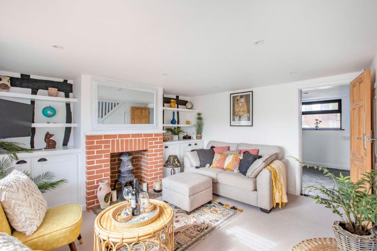 Stunning Character 2Bed Cottage In St Albans Wifi Екстер'єр фото